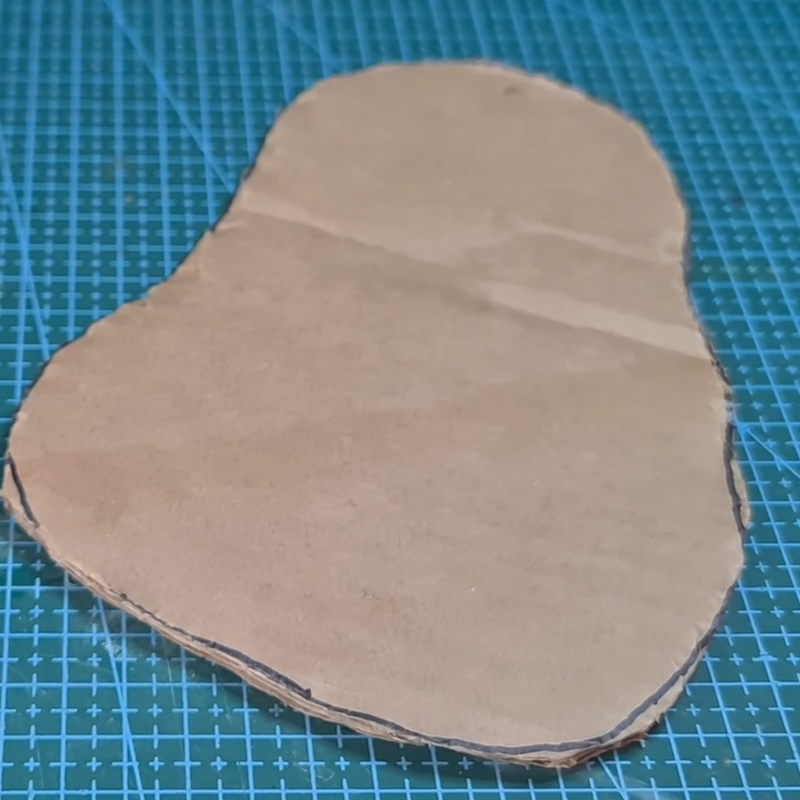 Crater base made from cardboard