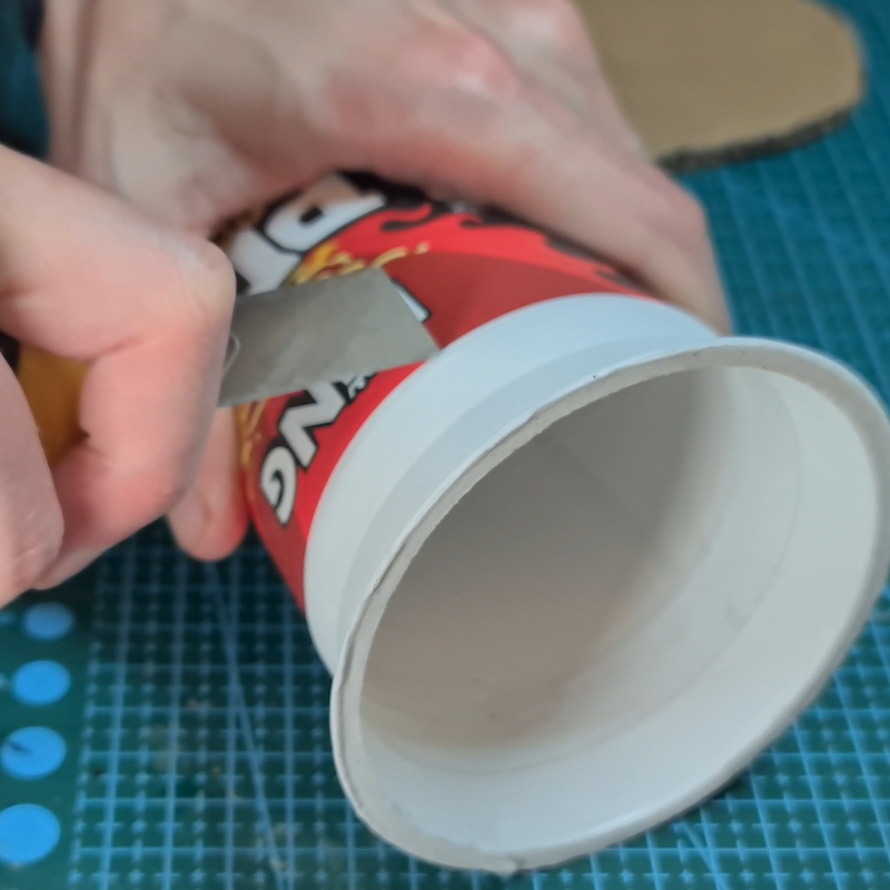 Cutting pot top